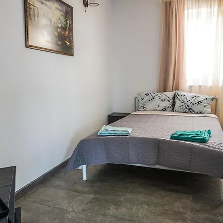 Gladiola 招待所 艾福雷诺德